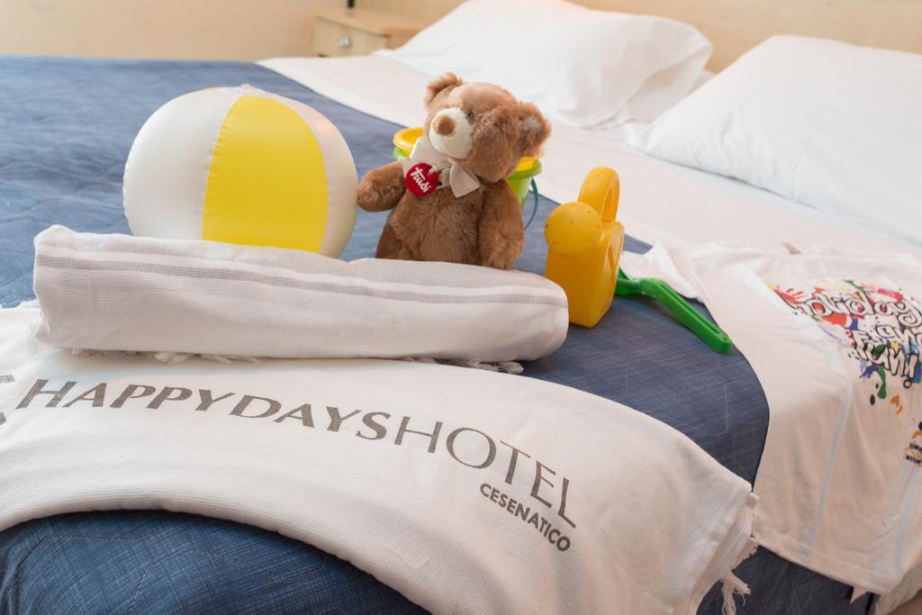 Hotel New Castle Cesenatico Esterno foto