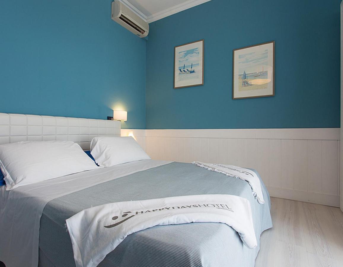Hotel New Castle Cesenatico Esterno foto